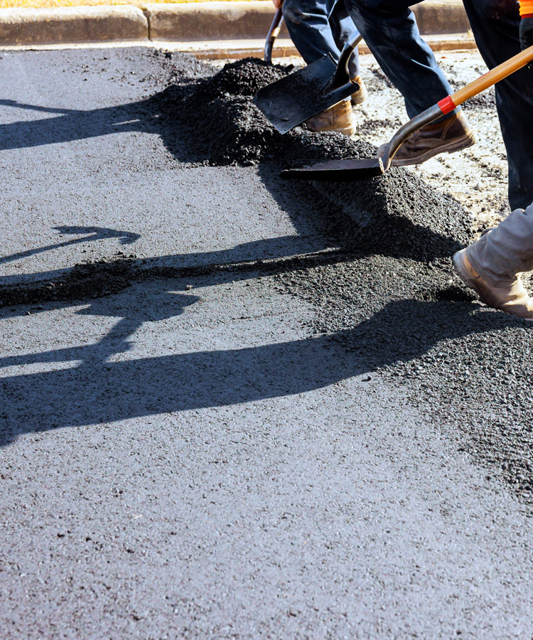 Contractor specializing in paving in Drummondville