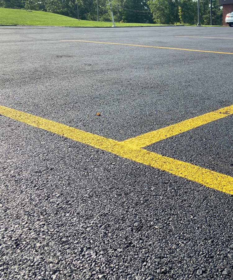 Contractor specializing in paving in Drummondville